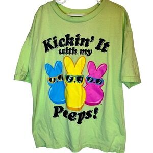 💥Vibrant Green Kids Tee with Peeps Design Size 10/12 Large